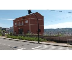 Casa 4 dormitorios en Avenida de Aeropuerto