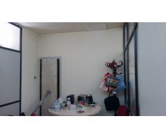 LOCAL COMERCIAL EN VENTA DIÁFANO CON TIENDA, ALMACÉN Y OFICINA EN ZONA OMS I DE PRAT