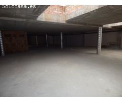 LOCAL DE 330m2 EN ALQUILER EN EL CENTRO DE MANRESA DIÁFANO