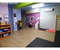 FANTASTICO LOCAL COMERCIAL EN LA FONT DELS CAPELLANS