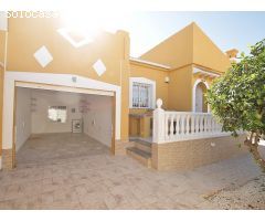 VILLA SEMI INDEPENDIENTE EN LA SIESTA - TORREVIEJA