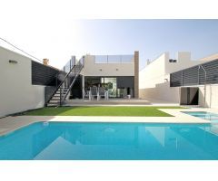 Chalet semi independiente en la Siesta - Torrevieja