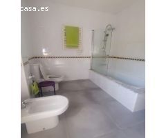 Chalet en Venta en Valdoviño, La Coruña