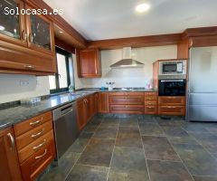 Chalet en Venta en Valdoviño, La Coruña