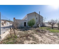 FINCA RUSTICA EN CORTES DE BAZA - GRANADA