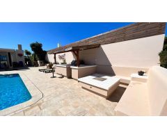 CASA-CHALET EN SA MESQUIDA