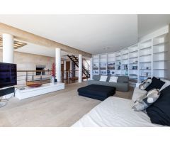 Villa en primera línea de mar, con espectaculares vistas, jardines y piscina - Son Verí Nou