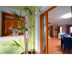Chalet Adosado, con garaje para 3 coches con 2 terraza, en Son Espanyolet