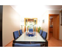 Chalet Adosado, con garaje para 3 coches con 2 terraza, en Son Espanyolet
