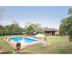 Casa de campo en Venta en Corçà, Girona
