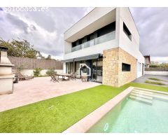 Chalet en Venta en Canovelles, Barcelona