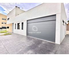 Chalet en Venta en Canovelles, Barcelona