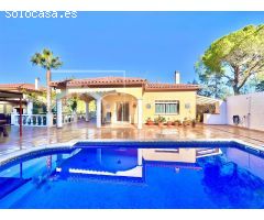 Chalet en Venta en Sant Antoni de Calonge, Girona