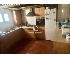 Chalet en Venta en Santa Pau, Girona