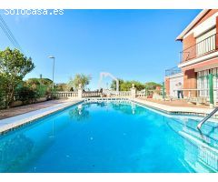 Chalet en Venta en Llagostera, Girona