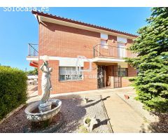 Chalet en Venta en Llagostera, Girona
