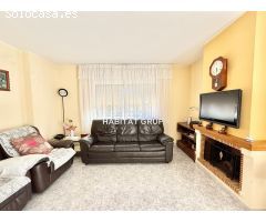 Chalet en Venta en Llagostera, Girona