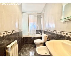 Chalet en Venta en Llagostera, Girona
