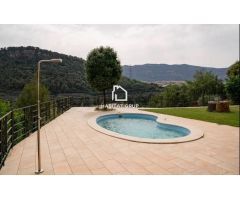 Chalet en Venta en Sevares, Barcelona