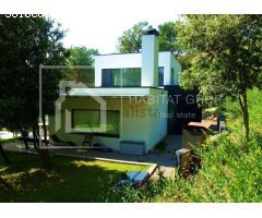 Chalet en Venta en Sevares, Barcelona