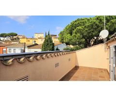 Chalet en Venta en Mont-ras, Girona