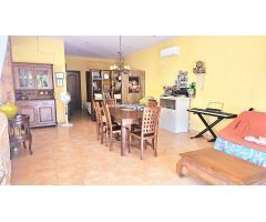 Chalet en Venta en Mont-ras, Girona