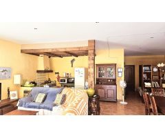 Chalet en Venta en Mont-ras, Girona