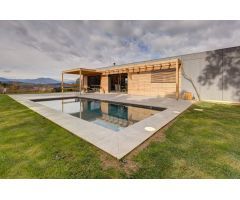 Chalet en Venta en Vilablareix, Girona