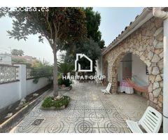 Chalet en Venta en Sant Genís de Palafolls, Barcelona