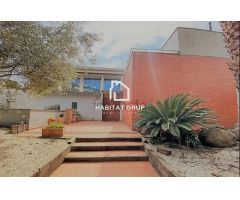 Chalet en Venta en Cassà de la Selva, Girona
