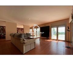 Chalet en Venta en Cassà de la Selva, Girona