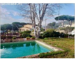 Chalet en Venta en Castell-Platja dAro, Girona