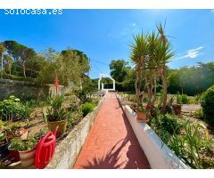 Chalet en Venta en Llagostera, Girona