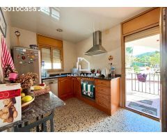 Chalet en Venta en Llagostera, Girona