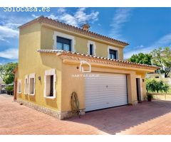 Chalet en Venta en Castell-Platja dAro, Girona