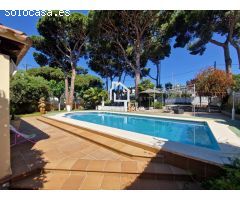Chalet en Venta en Castelldefels, Barcelona