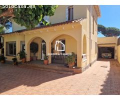 Chalet en Venta en Castelldefels, Barcelona