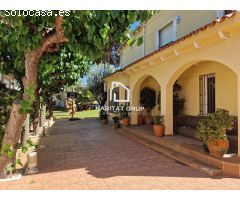 Chalet en Venta en Castelldefels, Barcelona