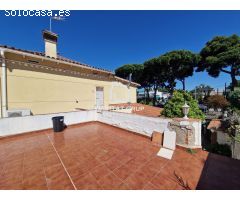 Chalet en Venta en Castelldefels, Barcelona