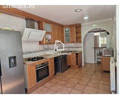 Chalet en Venta en Castelldefels, Barcelona