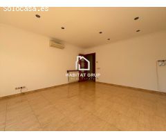 Chalet en Venta en Llagostera, Girona