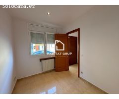 Chalet en Venta en Llagostera, Girona