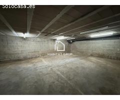 Chalet en Venta en Llagostera, Girona