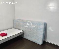 Chalet en Venta en Agullana, Girona