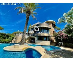 Chalet en Venta en Castell-Platja dAro, Girona