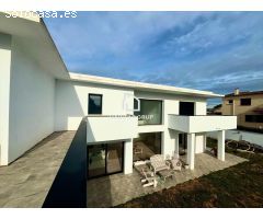 Chalet en Venta en Vidreres, Girona