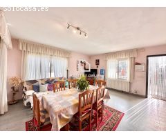 Chalet en Venta en Caldes de Malavella, Girona