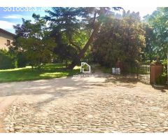 Chalet en Venta en Bescanó, Girona