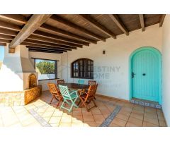 Villa de Lujo en Venta en Lajares, Las Palmas