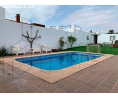 Villa de Lujo en Venta en Caleta de Fuste, Las Palmas